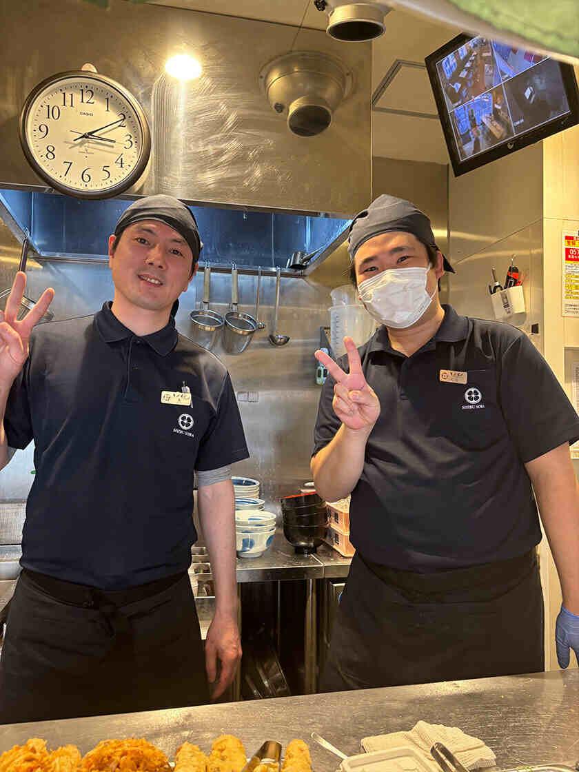 しぶそば綱島店の制服1