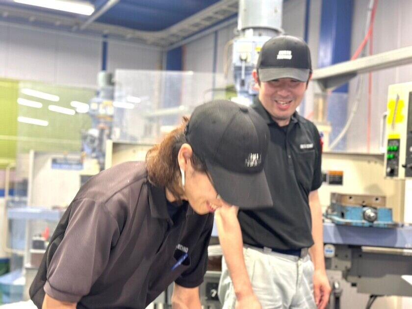 株式会社イワタテクノの制服5