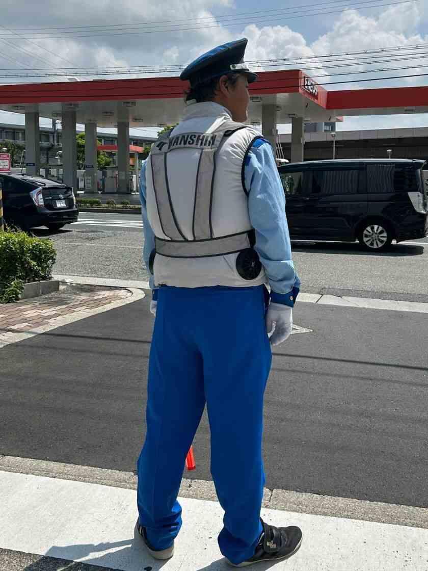 阪神警備保障株式会社の制服2