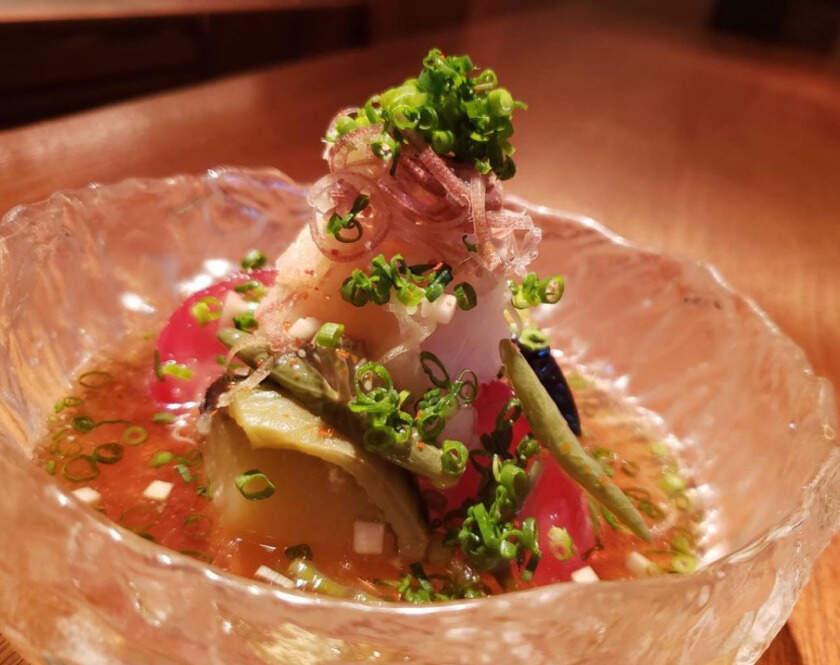 味のなかむらの制服4