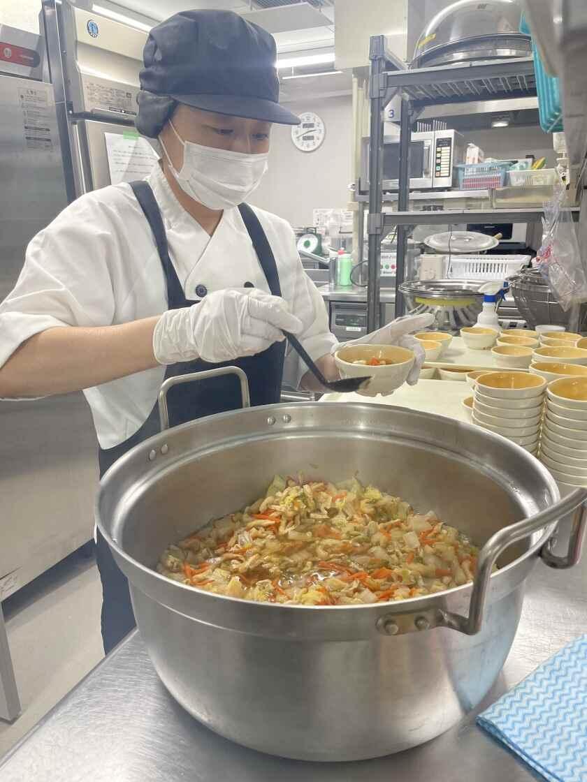 株式会社ラフトの制服3