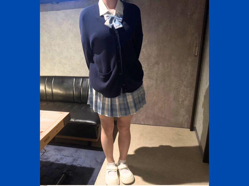 Girl's bar 海 ~Umi~の制服1