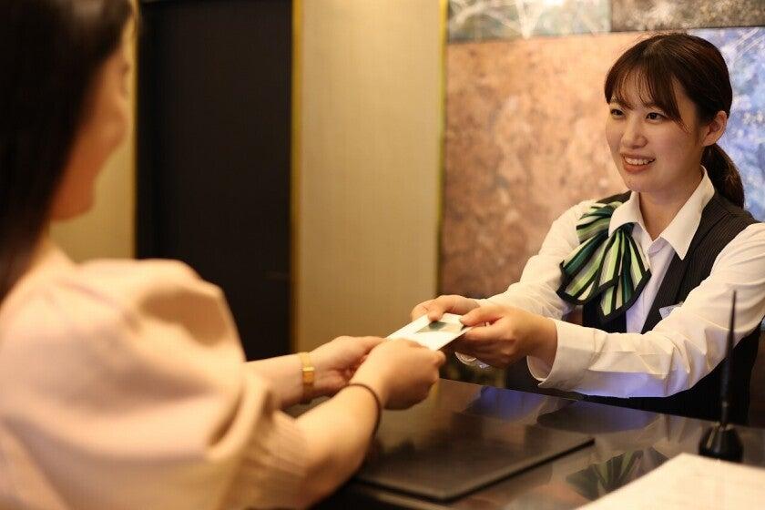 ヒューマンコミュニケーションズ株式会社の制服1