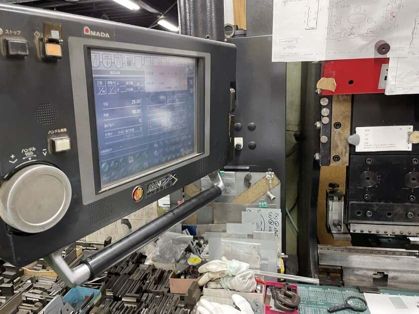 株式会社山本製作所の制服1
