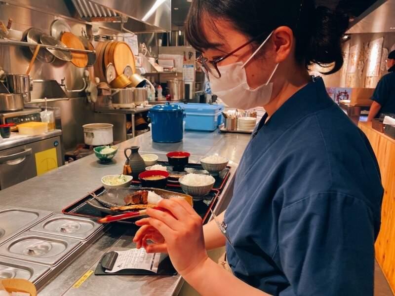 一夜干しと海鮮丼 できたて屋 KITTE丸の内店の仕事画像1