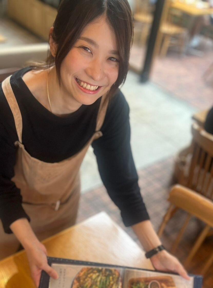 薪窯PIZZA・Cafe NORTH GARDEN 箕面店の制服2