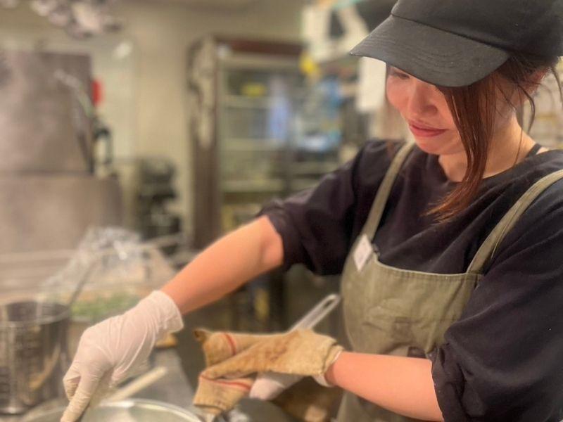 Farm Cafe mothers 堀江店の仕事画像1