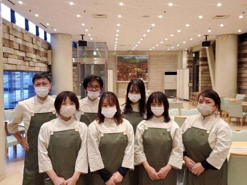 森の洋食 グリルみんぱく 万博記念公園の仕事画像1