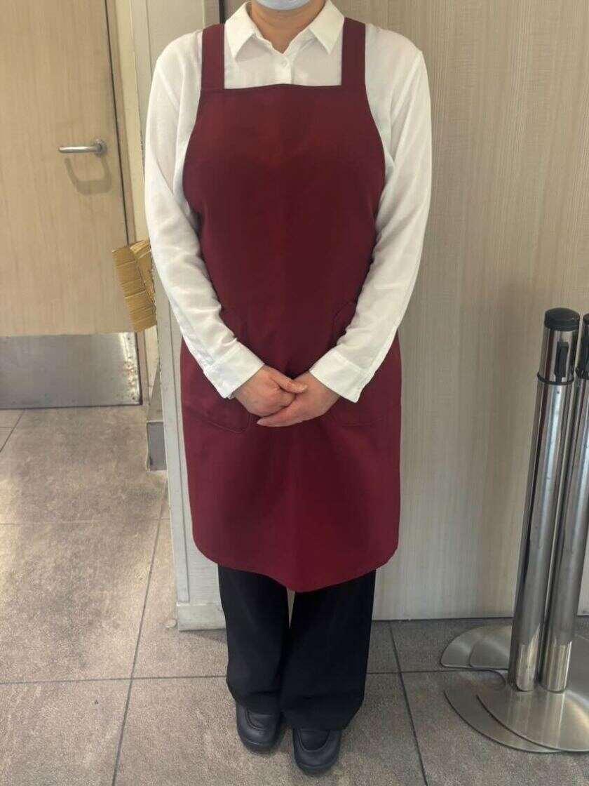 懐石料理青山(銀座三越地下2F)の制服1