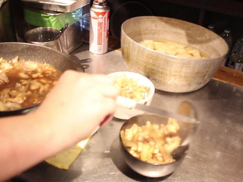 藁焼き炉端 海風土 (シーフード)の制服4