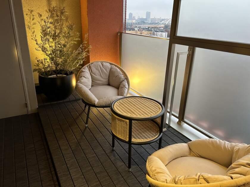 TERRACE HOTEL fの制服3