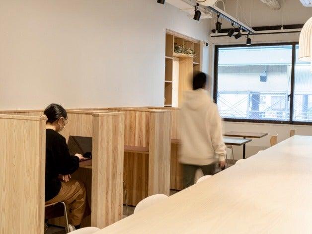 株式会社ナインアワーズ ホテル+ホステル札幌の制服5