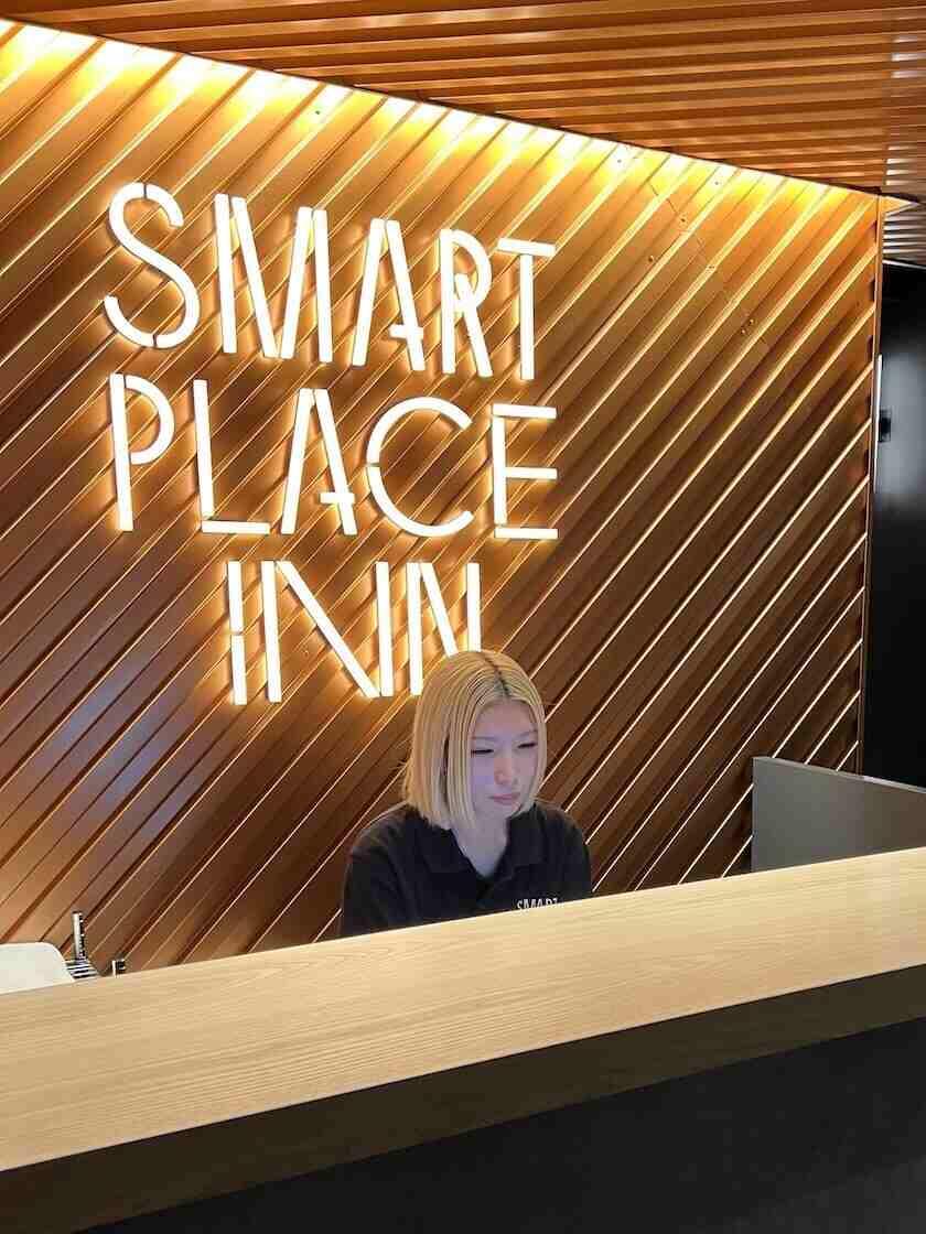 株式会社ナインアワーズ スマートプレイスイン京都四条大宮イーストの制服6