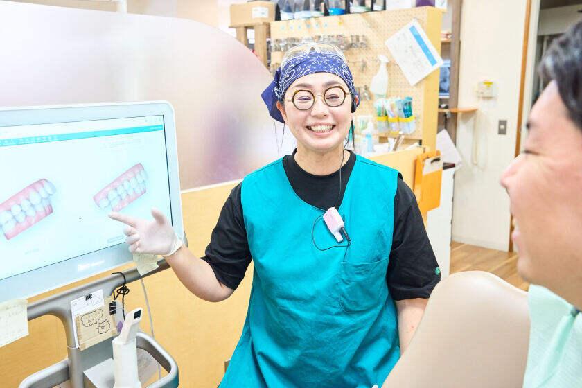 あい歯科こども矯正+ファミリー歯科クリニックの制服5