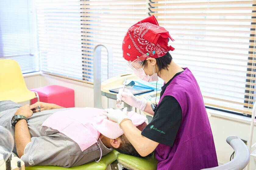 あい歯科こども矯正+ファミリー歯科クリニックの制服3