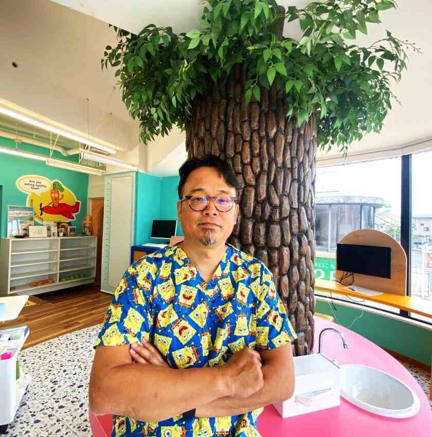 あい歯科こども矯正+ファミリー歯科クリニックの制服1