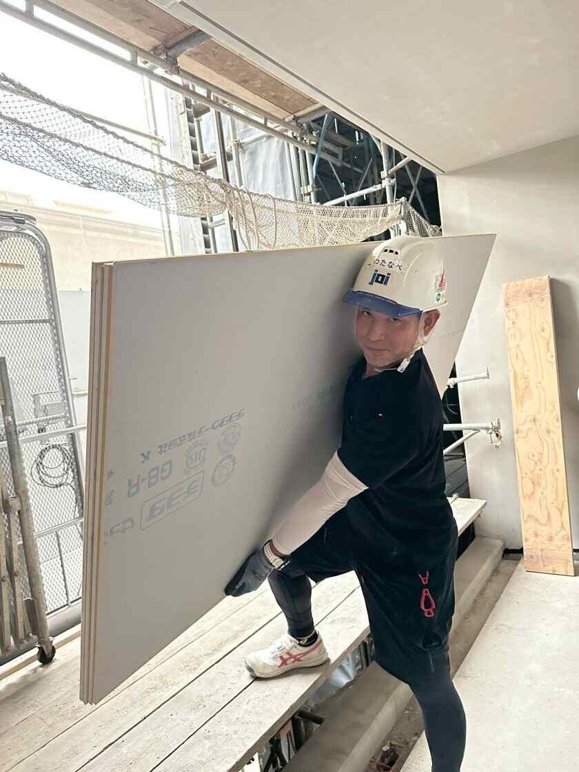 ジョイ株式会社の制服2