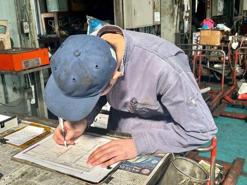久留米貨物自動車事業協同組合の制服3