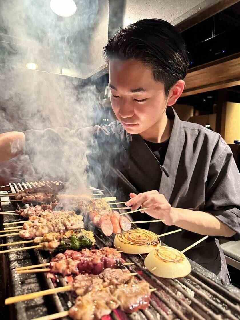 炭火焼き鳥 まさや六甲道店の制服4