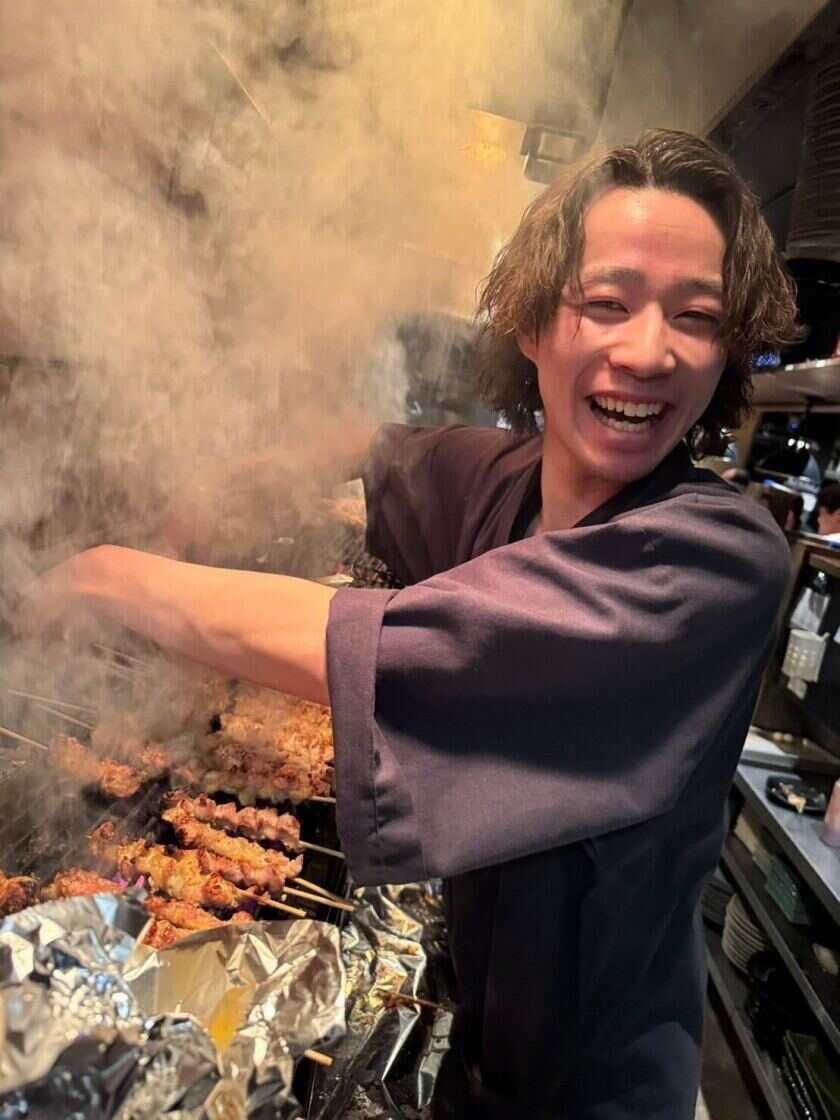 炭火焼き鳥 まさや西宮北口店の制服1