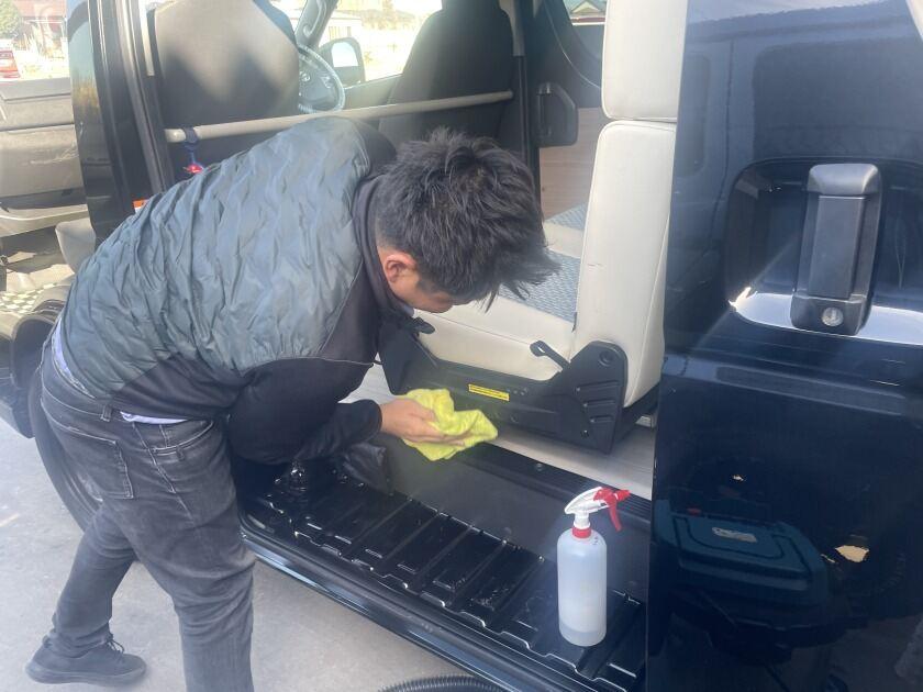 OZ MOTORLING 越谷レイクタウン本店(株式会社SYNERGY)の制服2