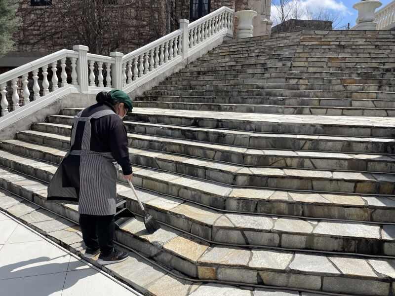 ベル・カーサクリーンスタッフの仕事画像1