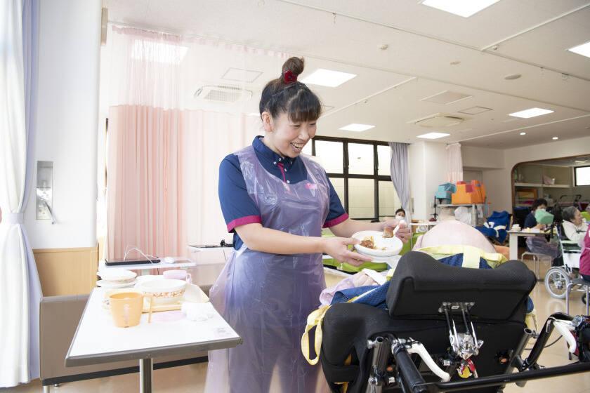 社会福祉法人 十愛療育会 横浜療育医療センターの制服2