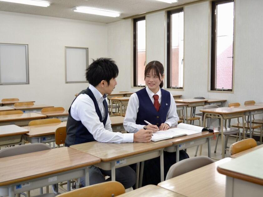 久留米ゼミナール佐賀校の制服4