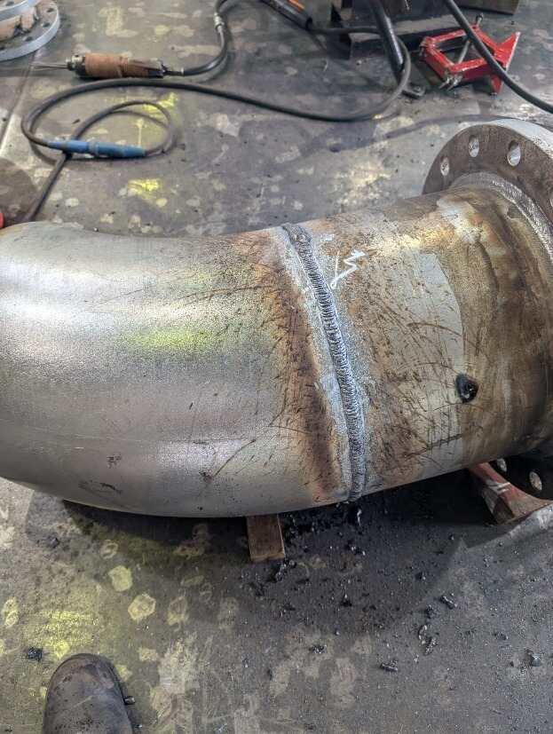 瀬戸テック工業株式会社の制服2