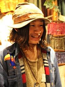 チャイハネ 浜松店の制服6