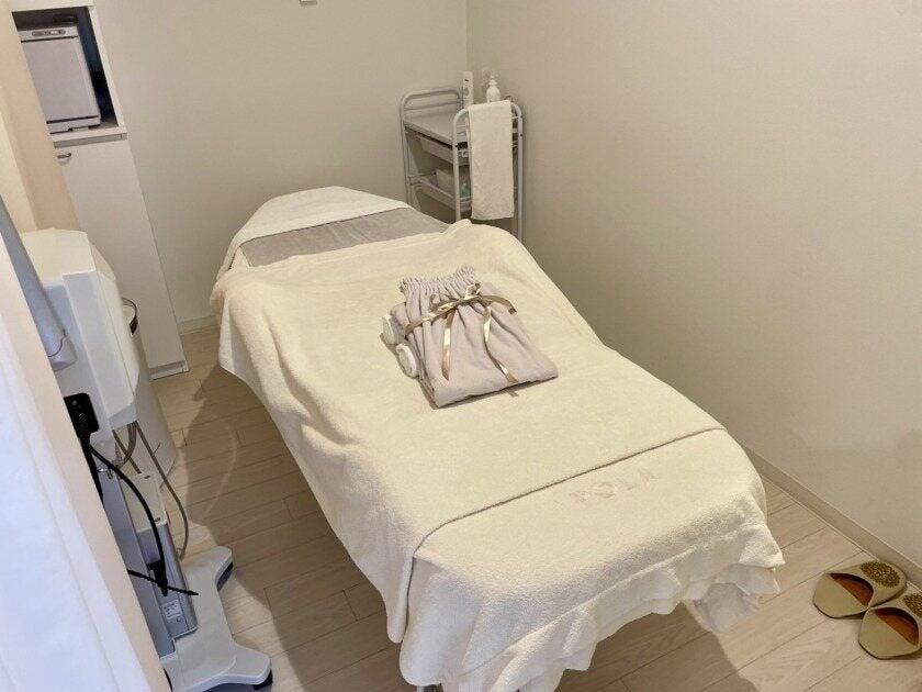 POLA THE BEAUTY 深井店の制服3