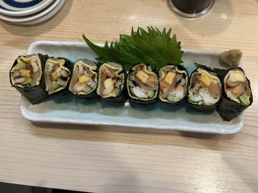 佐兵衛すし_支店 / 動物園前駅からスグの制服2