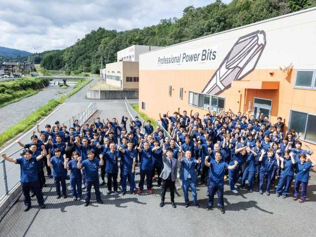 賞与4ヵ月×休日113日◎未経験OK!国内No.1メーカーで安定を手に(工場・製造、仁多郡奥出雲町)のイメージ画像