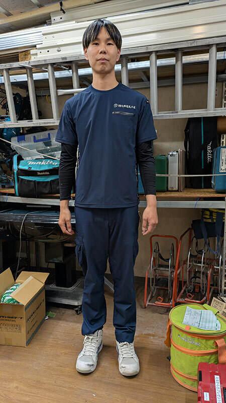 株式会社文西電気工業の制服1