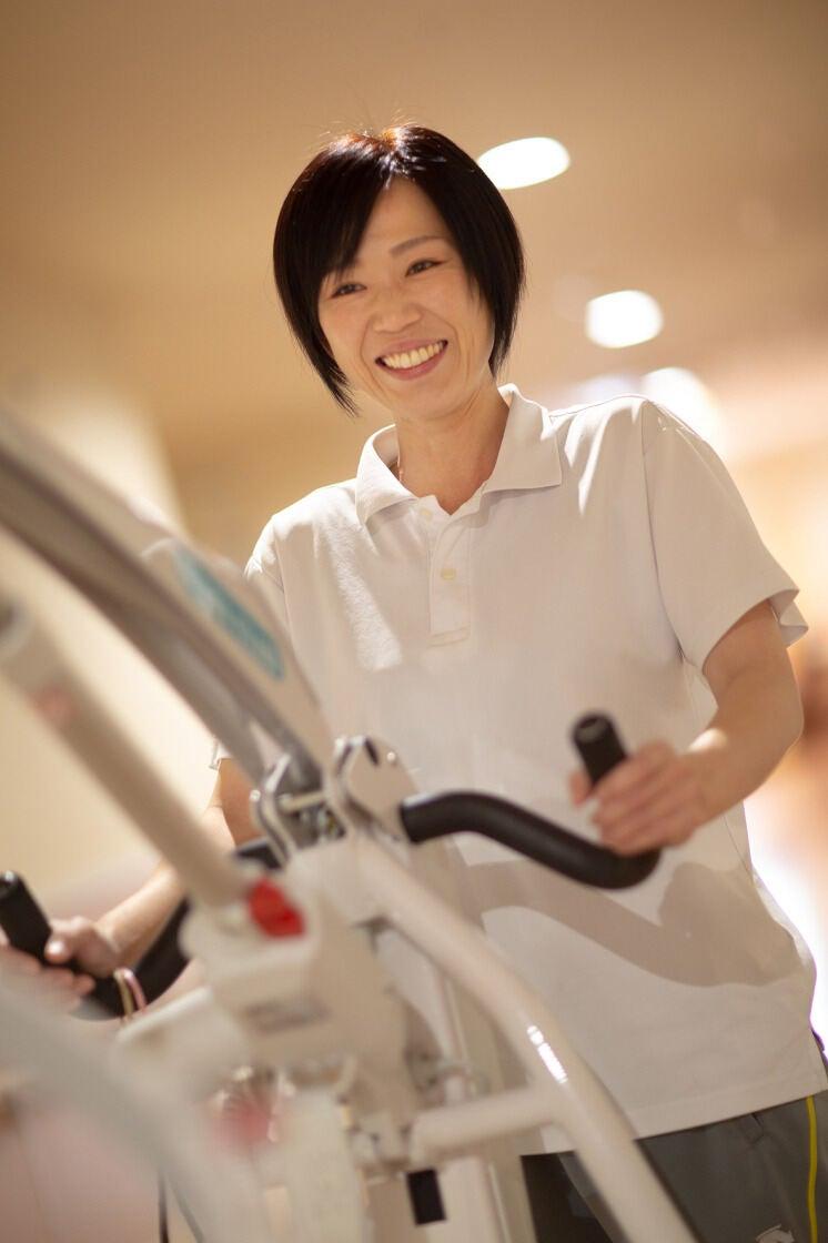 特別養護老人ホーム かもな園の制服2