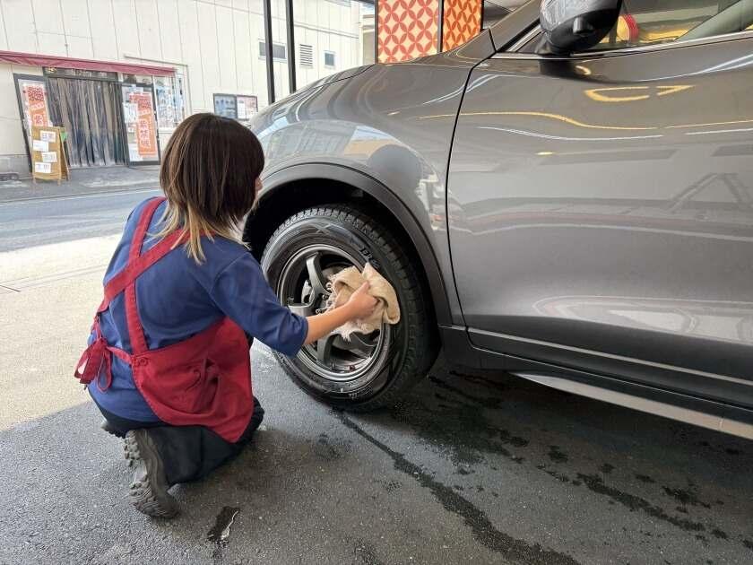 東京AUTO洗車 中野店の制服3