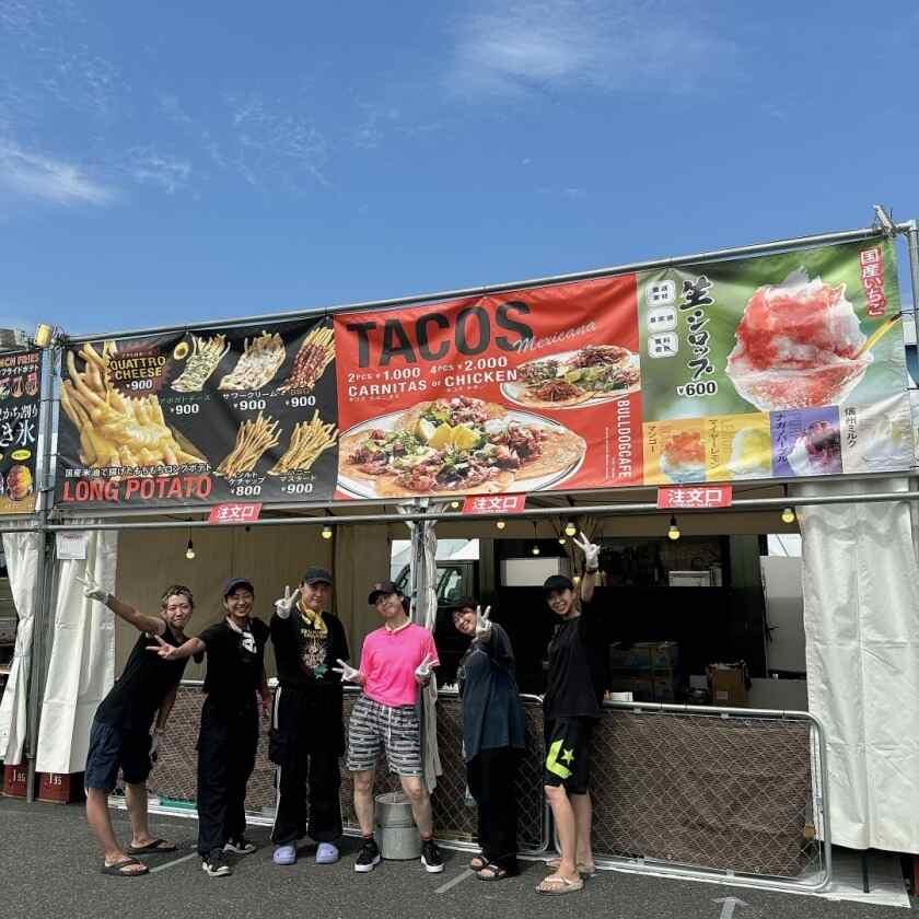 BULLDOG CAFE(キッチンカー)の制服1