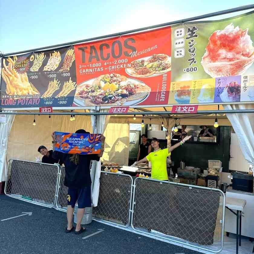 BULLDOG CAFE(キッチンカー)の制服2