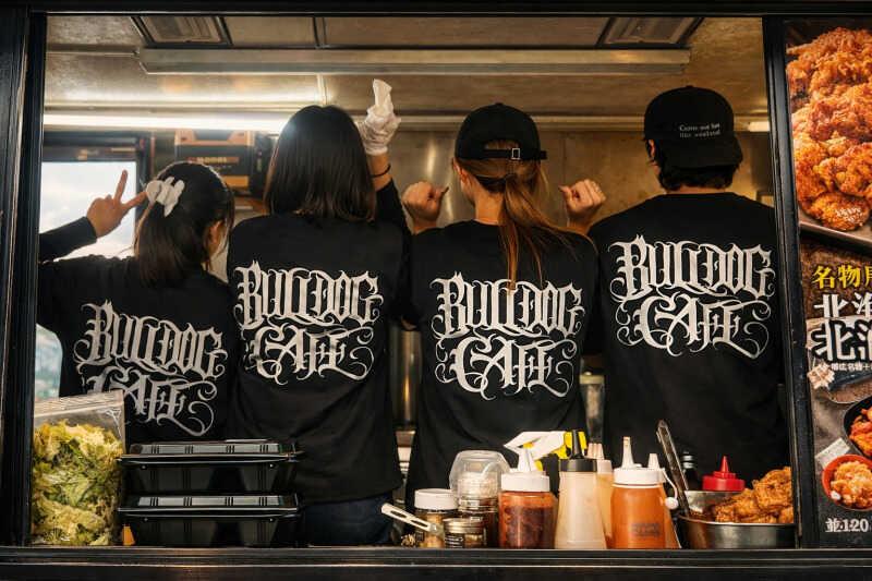 BULLDOG CAFEの仕事画像3