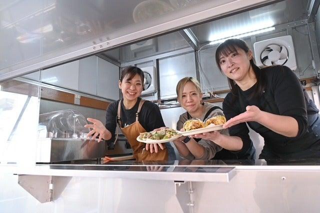 BULLDOG CAFEの制服1