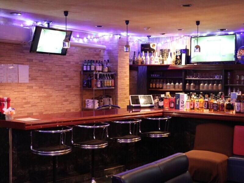 ガールズバーLizの仕事画像2