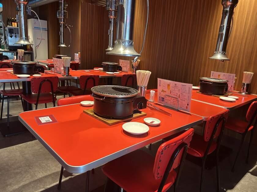株式会社スドー(焼肉ニューヨーコ・焼肉ヨーコ・やきにく愛しのヨーコ・焼肉すどう春吉・焼肉すどう熊本)の制服3