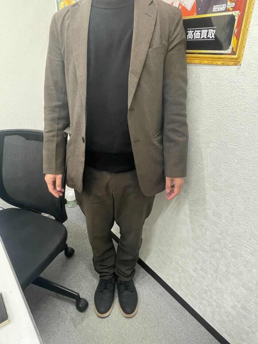 おたからや FUJI本郷台店の制服1