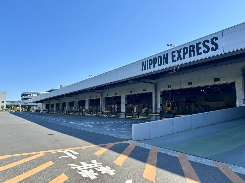 日本通運株式会社 メルセデス・ベンツロジスティクスセンターの仕事画像2