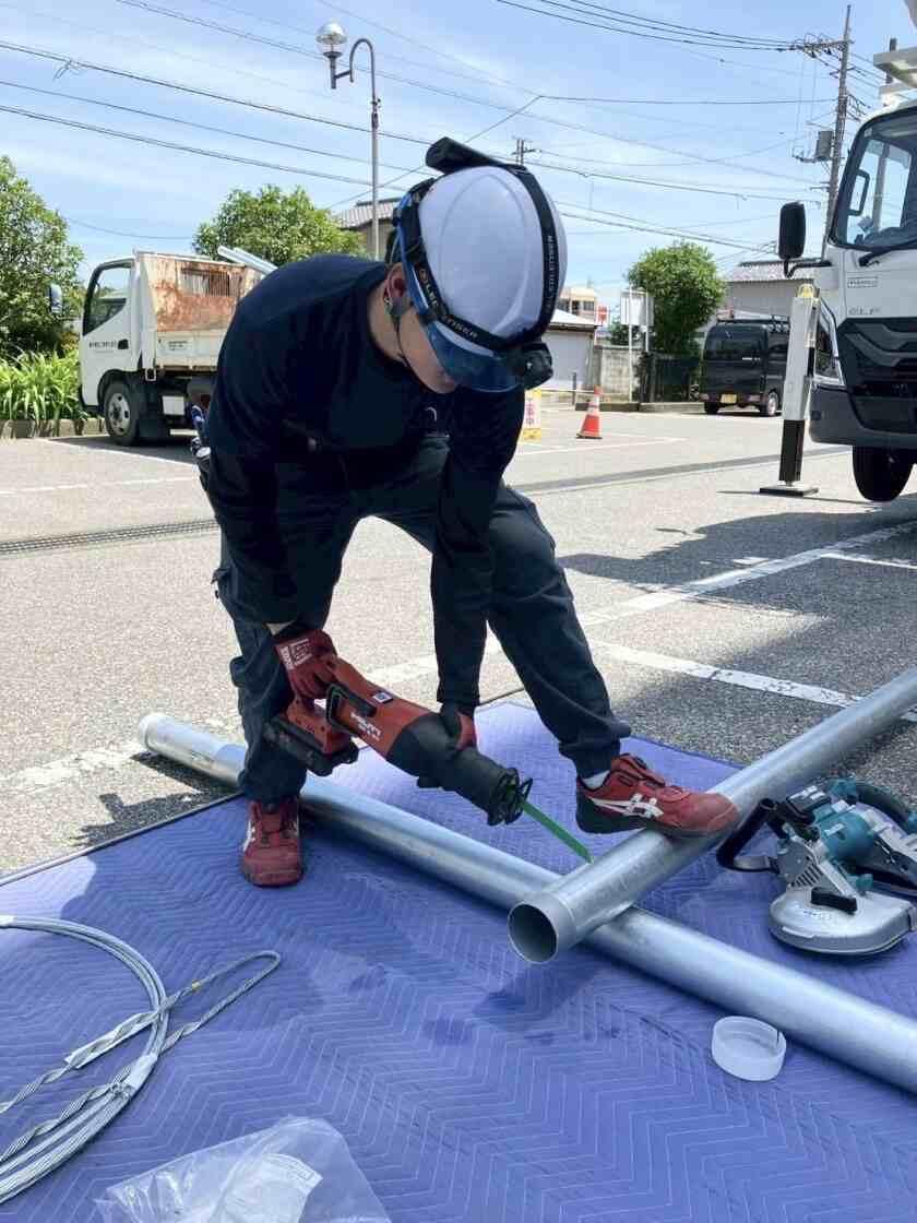 横井電気工業株式会社の制服5