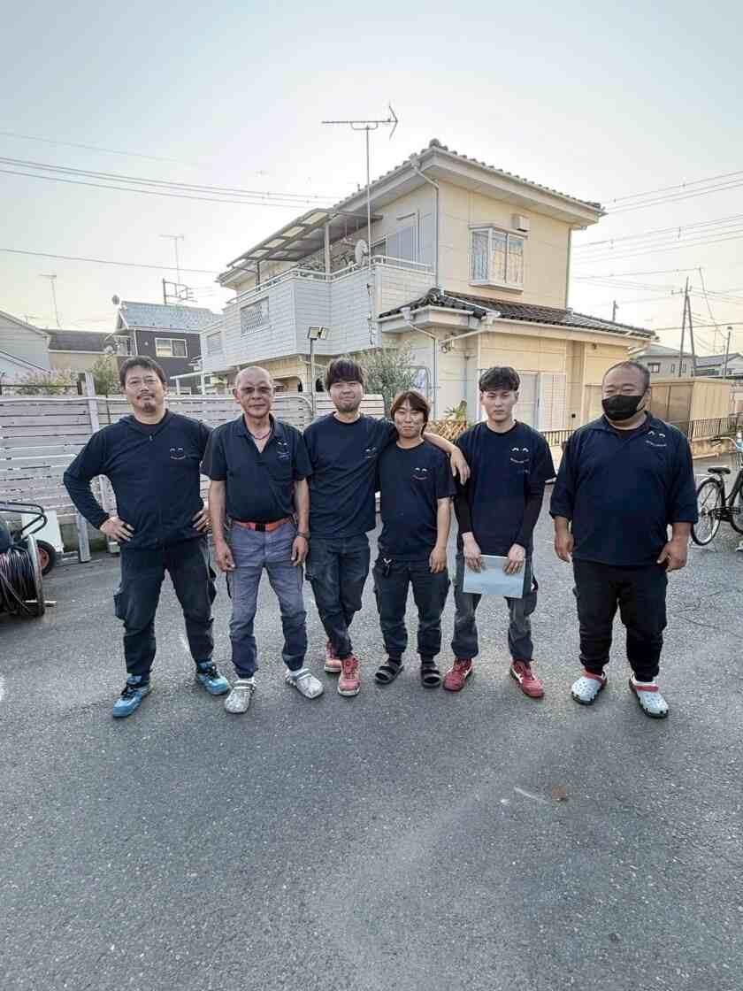 横井電気工業株式会社の制服3