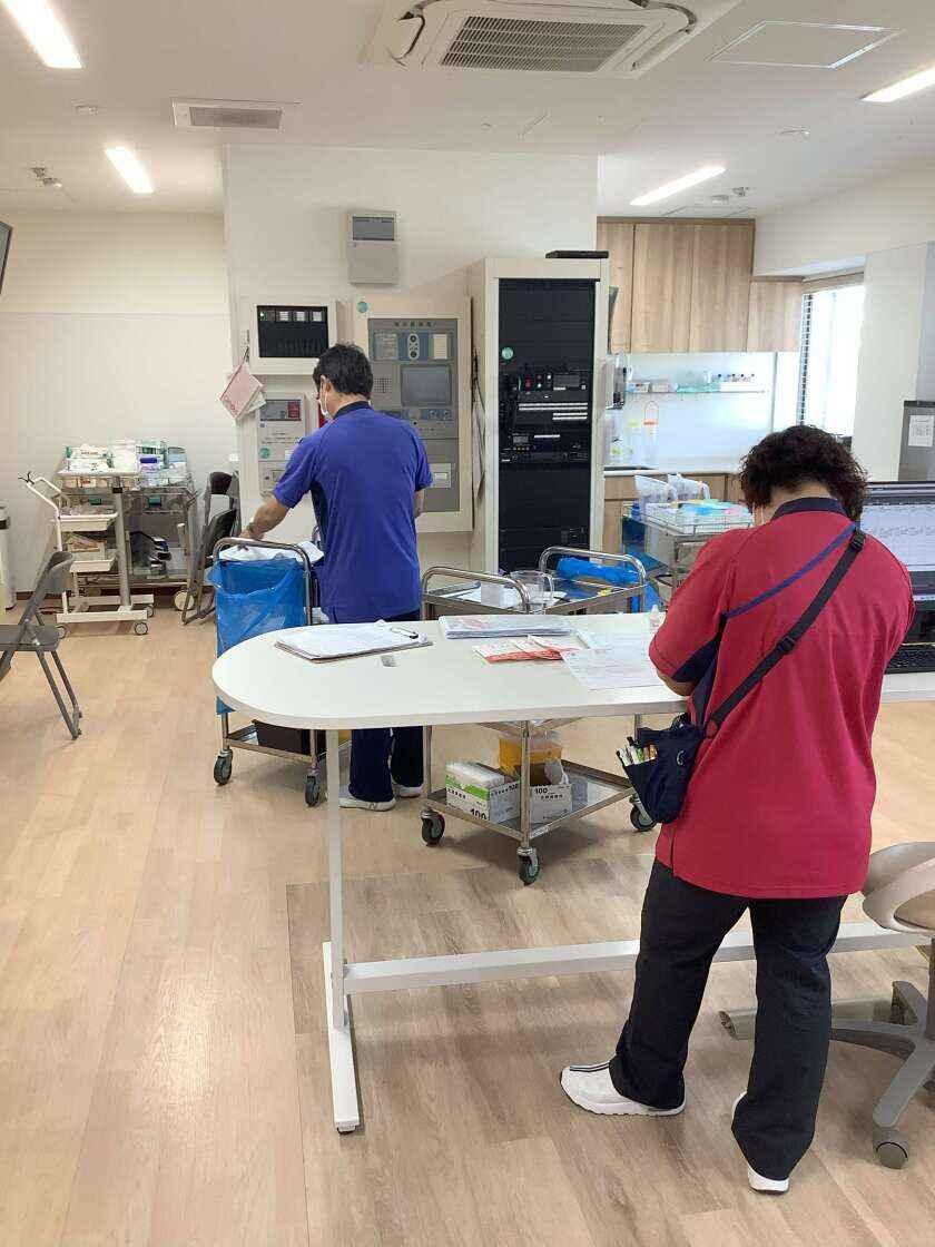 新川病院病院介護医療院_ケアマネジャー兼看護師の制服1