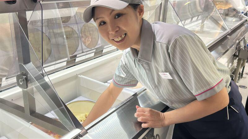 サーティワンアイスクリーム エミテラス所沢店の仕事画像3