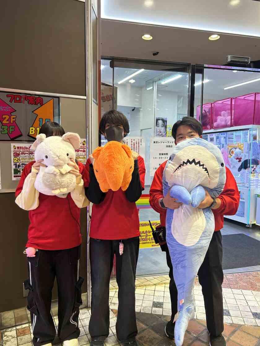 株式会社山崎屋 東京レジャーランド池袋店の制服1