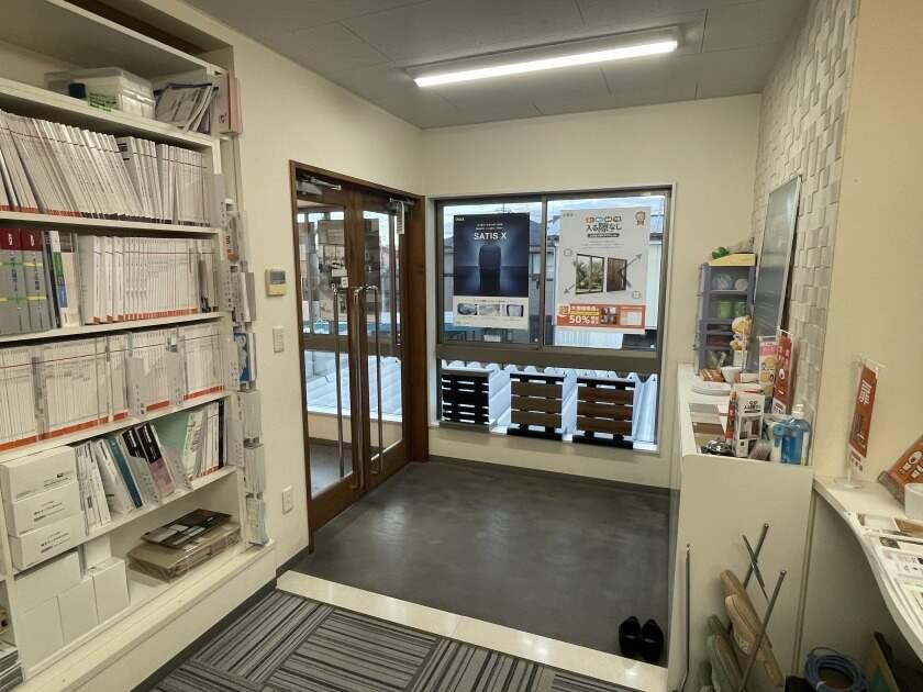ヤシオトーヨー住器株式会社の制服6